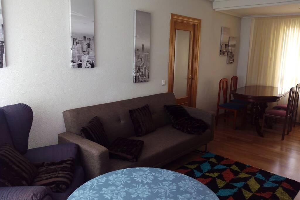 Apartamento Congreso Logrono Luaran gambar
